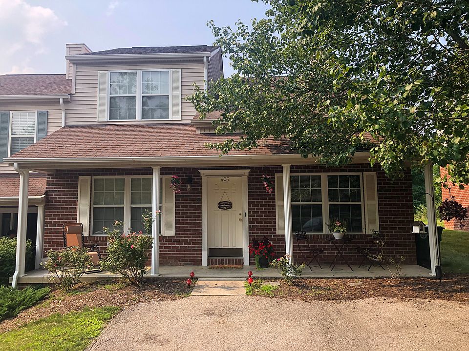 front view of townhouse