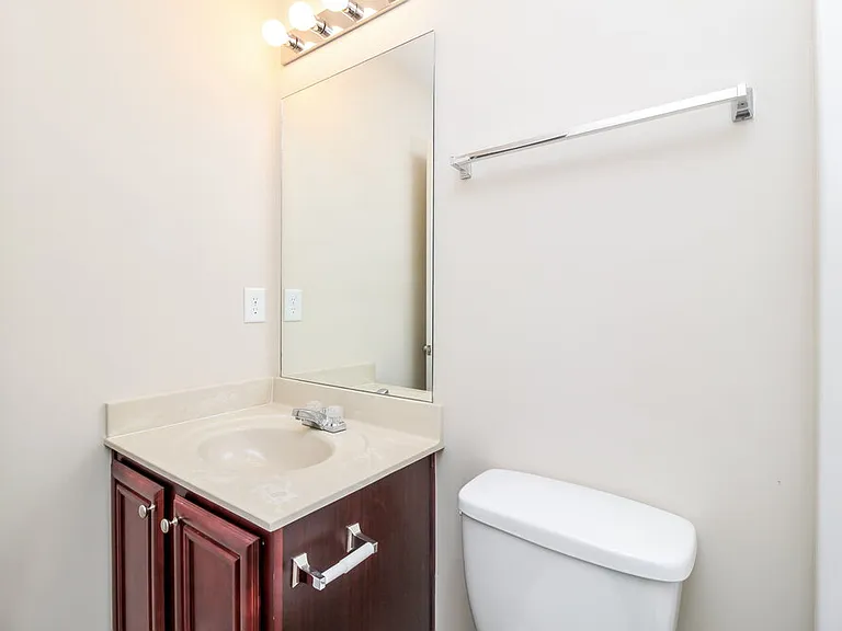 4940 Hopewell Manor Dr — Photo 30