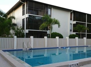 7201 Curtiss Ave APT 1D, Sarasota, FL 34231