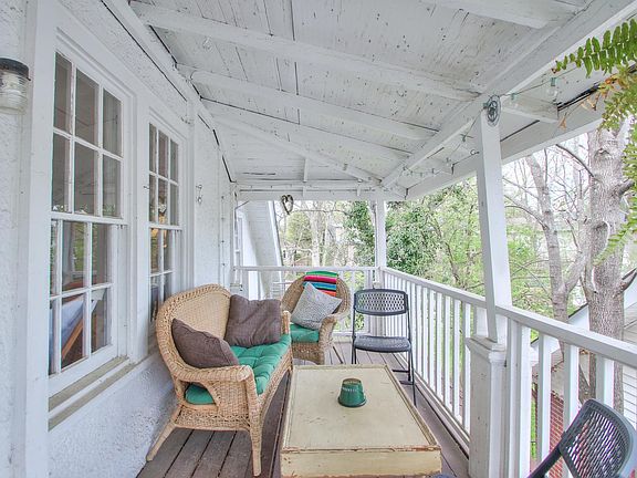 Covered patio off the living room is perfect for entertaining!
