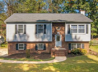 1160 Century Park Ave, Kernersville, NC 27284