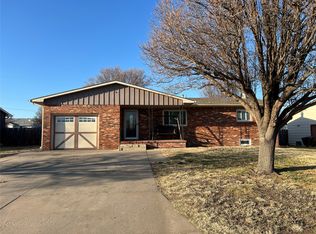1604 Apache Rd, Dodge City, KS 67801