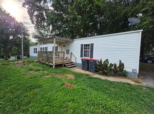 319 N County Line Rd #8, Windsor, MO 65360