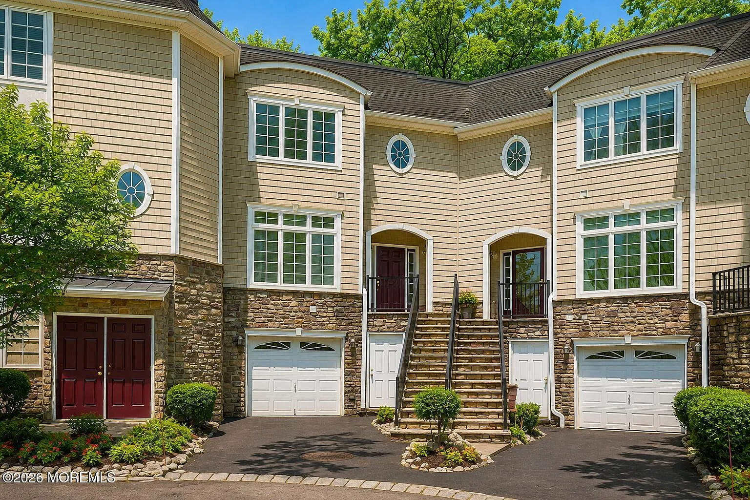 2 bed, 4.0 bath, 2530 sqft, $3,250 — Photo 1