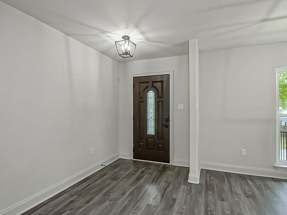5th image of 2967 Palm Dr