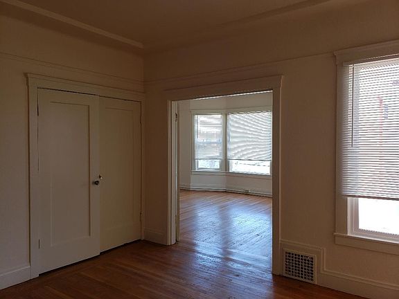 4th image of 315 11th Ave #3