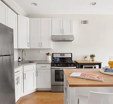 Rented by Compass | media 13