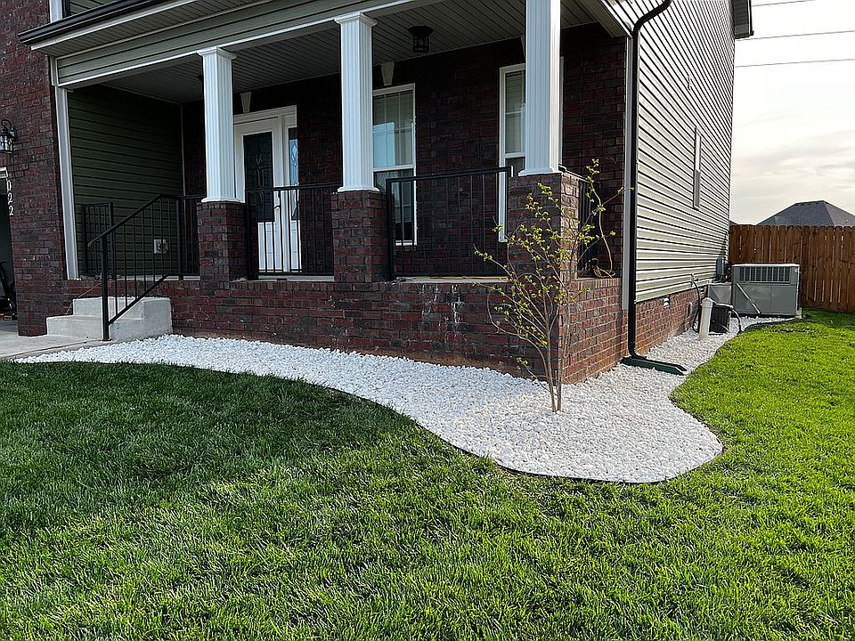 2nd image of 1022 Rushmore Rd