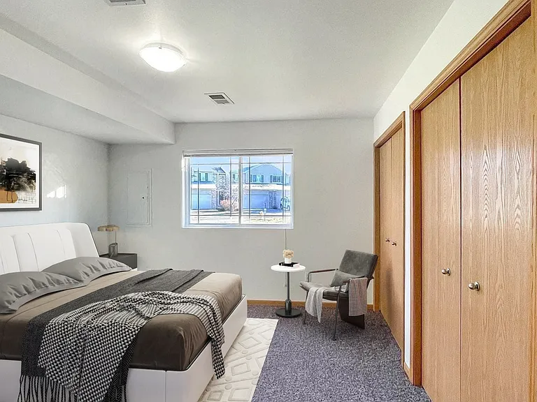 Pinefield Condominiums — Photo 7