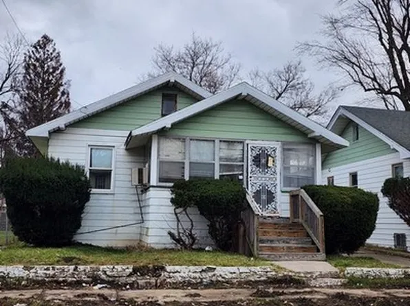 3034 Russell St, Saginaw, MI 48601