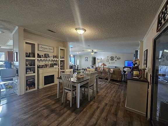3rd image of 3172 Whisper Blvd