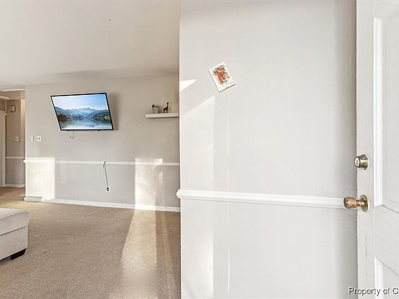 3rd image of 25 Sidney Pl
