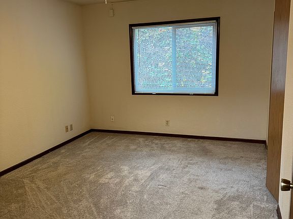 5th image of 2816 E 5th St APT 17