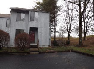 9143 S Pointe Ridge Ln #39, Bloomington, IN 47401