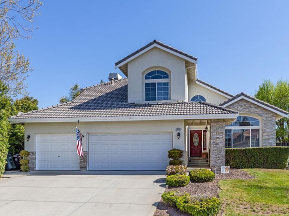 2nd image of 17494 Calle Caballeria Ct