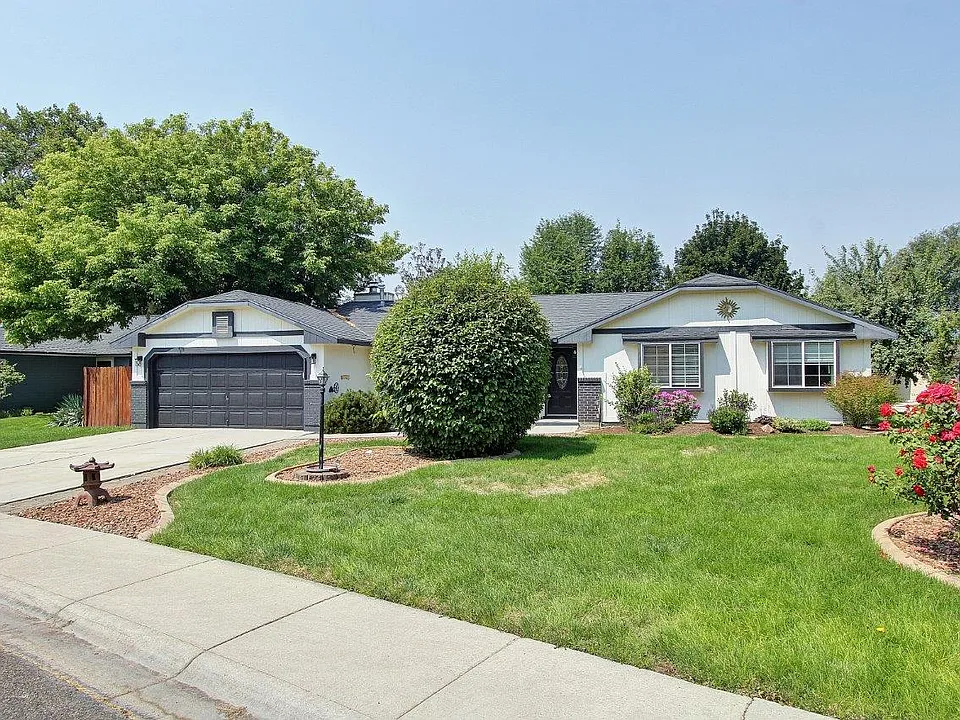 6153 N Portsmouth Ave