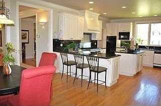 1st image of 102 Kennedy Ct