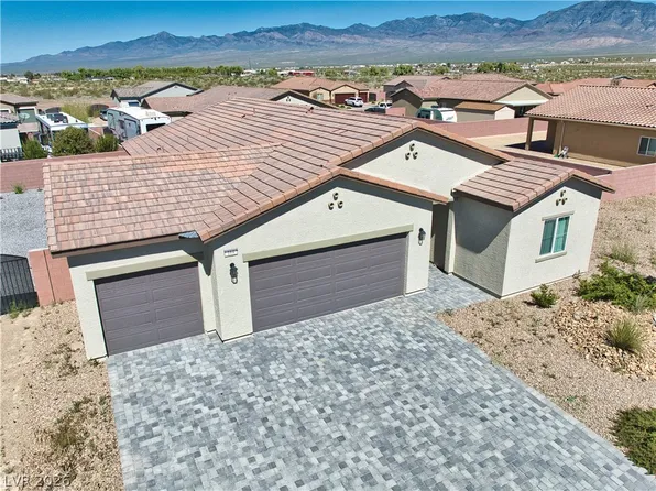 164 E Hawk Ave, Pahrump, NV 89060