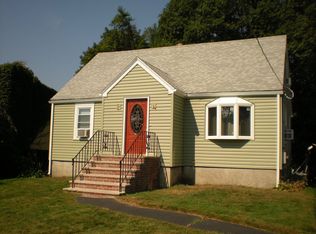 7 Floyd St, Saugus, MA 01906