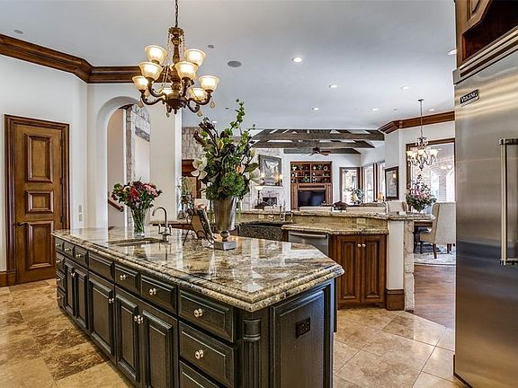 5th image of 7905 Brookhollow Blvd