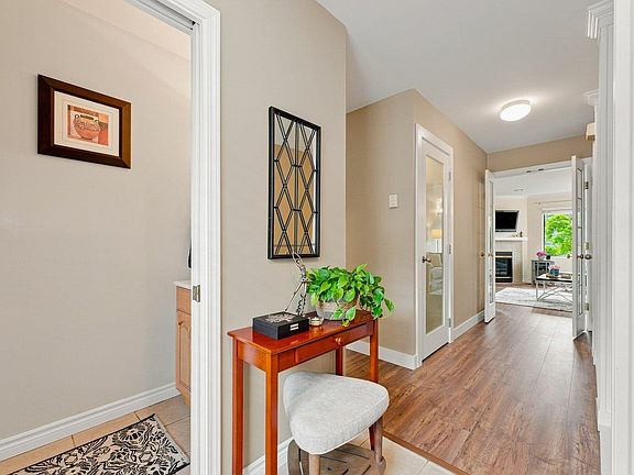 4th image of 2133 Saint Georges Ave #22