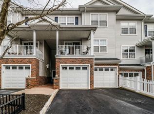 511 Knollwood Ct, Denville, NJ 07834