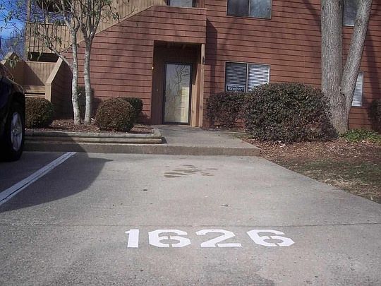 1st image of 1626 Cedarview Ct