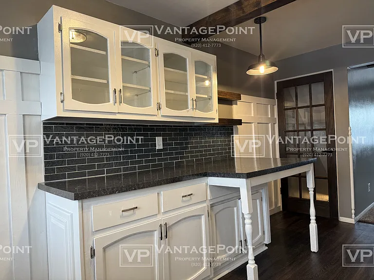 826 N Hawthorne Dr — Photo 15