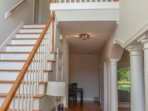 4th image of 8829 River Hollow Dr