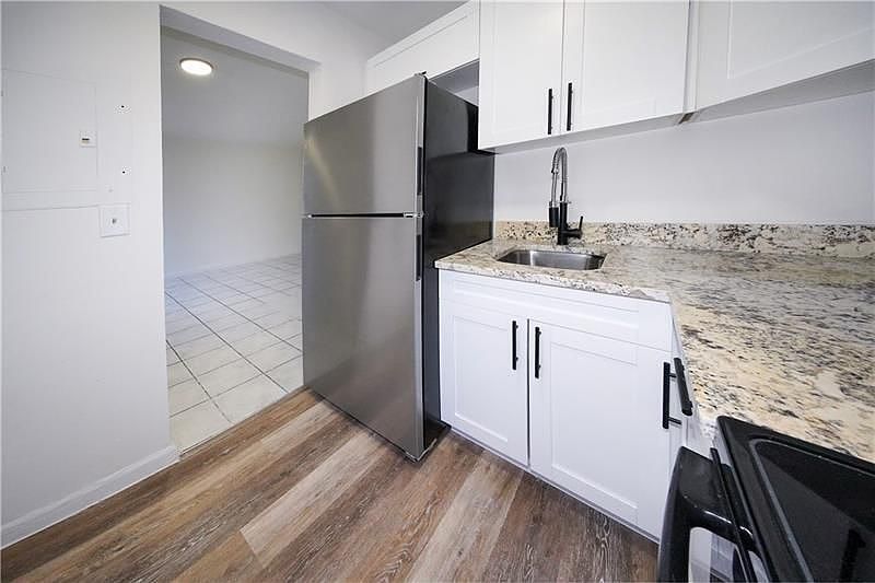 1st image of 1000 NW 95th Ter APT 203