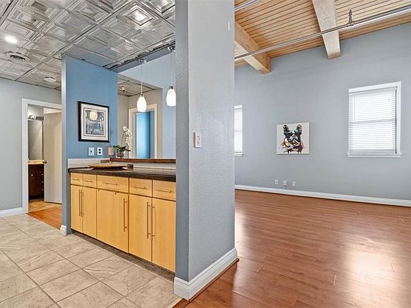 3rd image of 609 Central St APT 1206