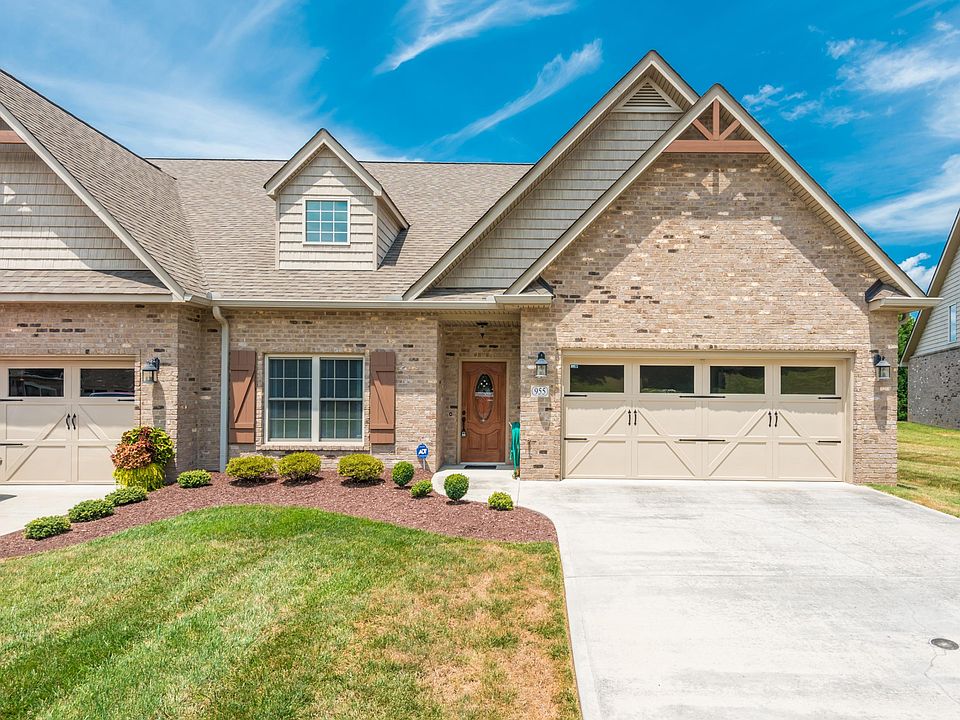 1st image of 955 Bishop Knoll Ln