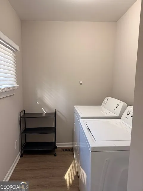 1 bed, 1.0 bath, 1808 sqft, $1,000 — Photo 4