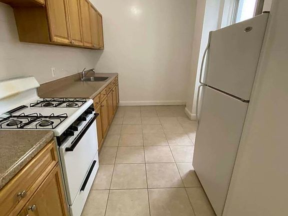 3rd image of 36-01 31st Ave