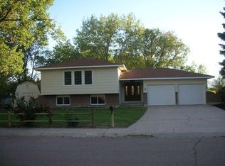 542 Raemar Cir, Colorado Springs, CO 80911