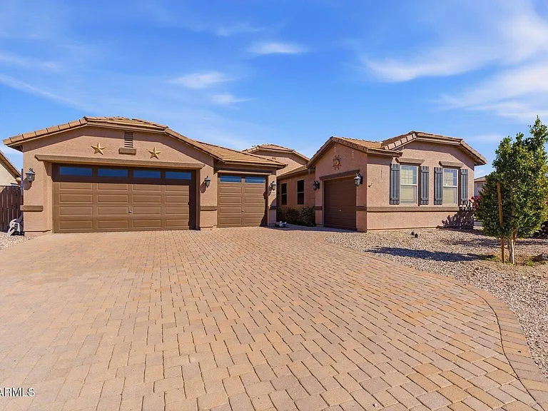 22250 W Ashleigh Marie Dr — Photo 2