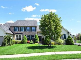 2159 Greenmeadow Dr, Macungie, PA 18062