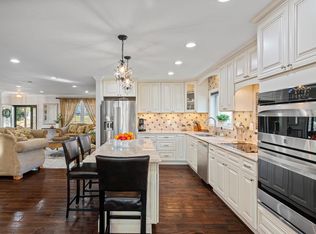 11611 Vale Rd, Oakton, VA 22124