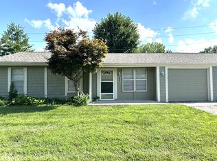 3241 Glacier Dr, Lawrence, KS 66047