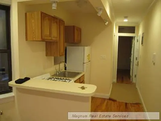Rented by Magnum Realty Holdings, LLC | media 25