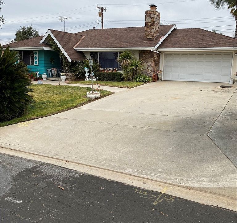 1st image of 35550 Crestview Dr