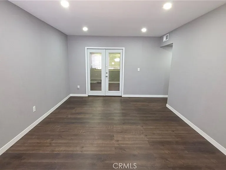 9840 Amsdell Ave — Photo 14
