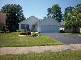 20 Olivia Cir, Rochester, NY 14626