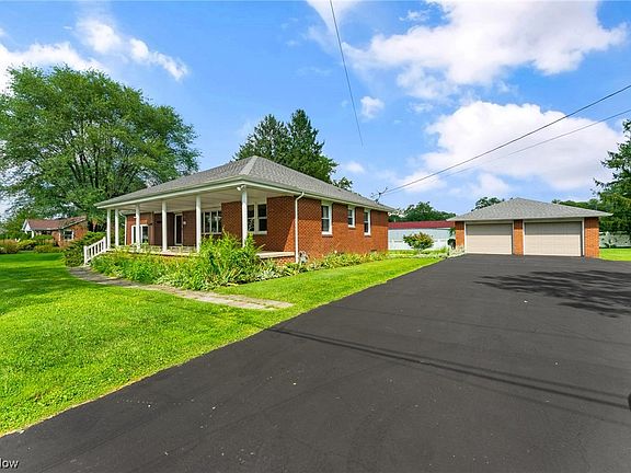 2nd image of 15620 Maple Dr