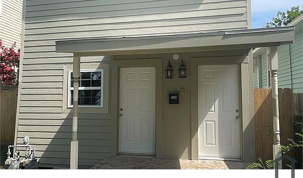1st image of 4115 Avenue M 1/2