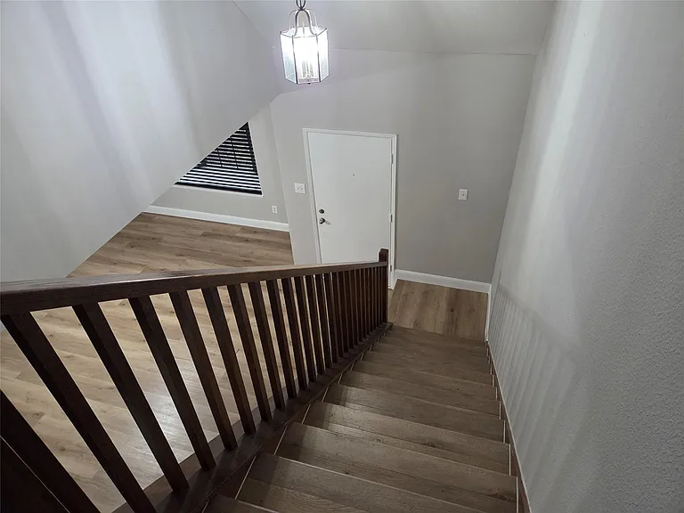 14718 Earlswood Dr — Photo 18