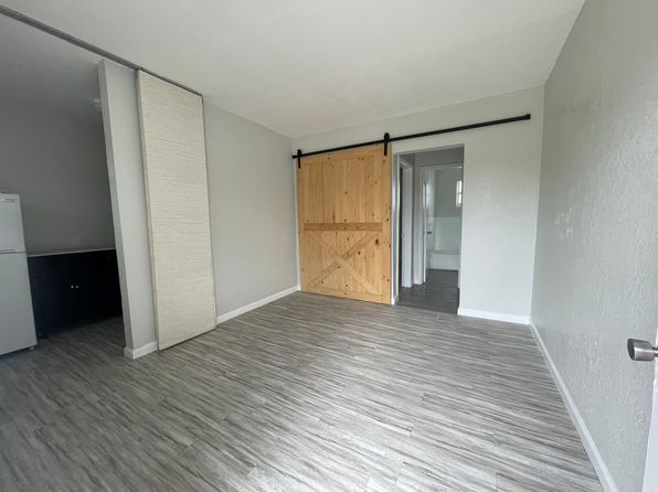 3600 Grand Ave #210
