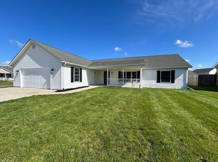 1676 Pinion Ct, Columbus, IN 47201