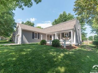347 Woodlawn Dr, Lawrence, KS 66049