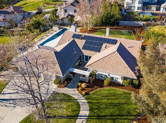 4th image of 37520 Canyon Hills Dr